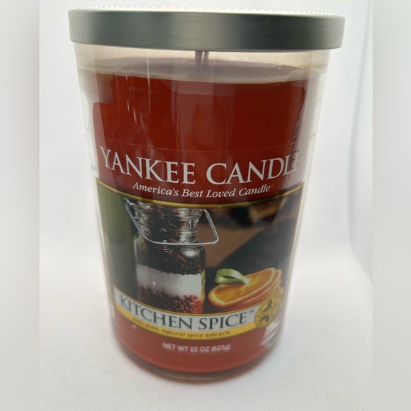 Yankee Candle Kitchen Spice Signature 2 wick scented with lid new NEVER USED - Picture 2 of 5
